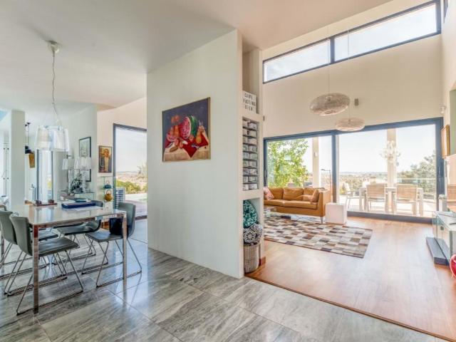 Uma imponente casa moderna no Alentejo 300m² Terena São Pedro