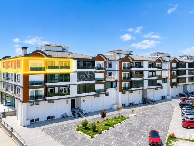 Umas Solutıon'dan Site İçerisinde Modern Konsept 3+1 Geniş Daire