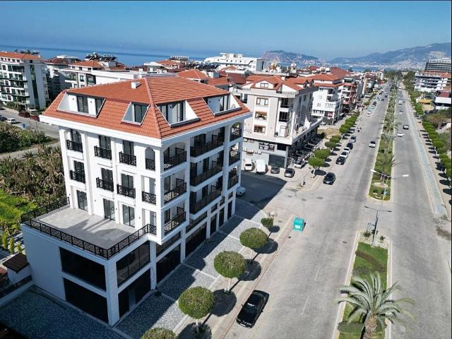 Umeblowany dwupoziomowy apartament blisko plaży w Alanyi