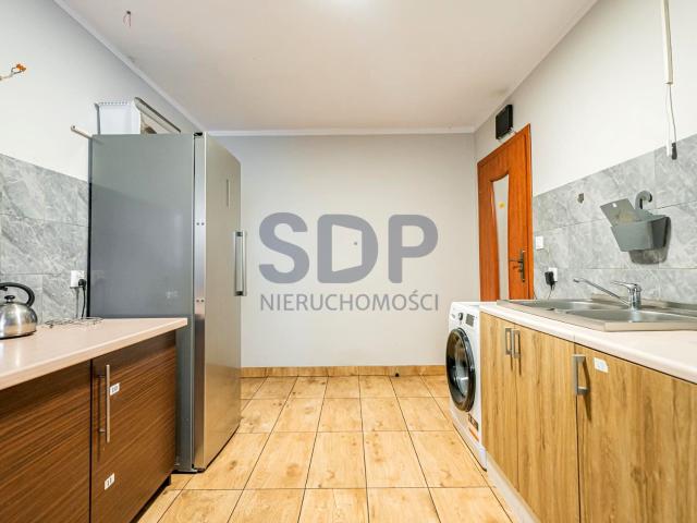 Wynajmę dom wolnostojący 345 m² z balkonem Sadowice
