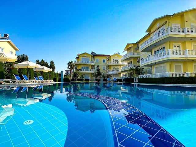 Umeblowane 3 pokoje z basenem i ogrodem w Belek