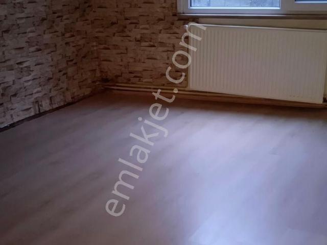 Ümraniye Tepeüstü Mahallesi Metro Yürüme Mesafesi Bahce Katı 3+1
