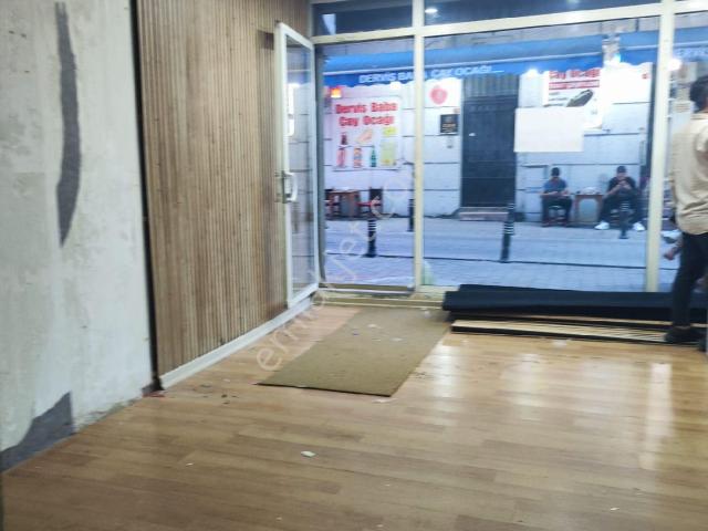 Ümraniye Yamanevler Mahallesi Alemdağ Caddesi Üzerinde Griş Kat Kiralık Dükkan Ofis Uygun
