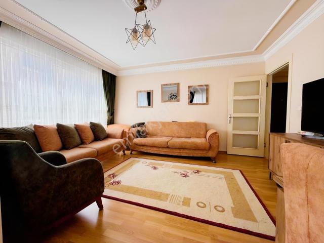 Ümraniye Yamanevler Mh.2+1 Büyük Ve İki Balkonlu Satılık Daire