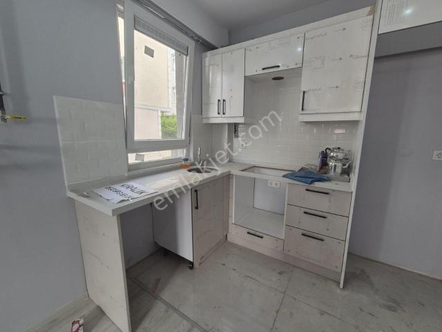 Ümraniye Altınşehir Mah Aksaray Cad 2+1 Ters Dubleks