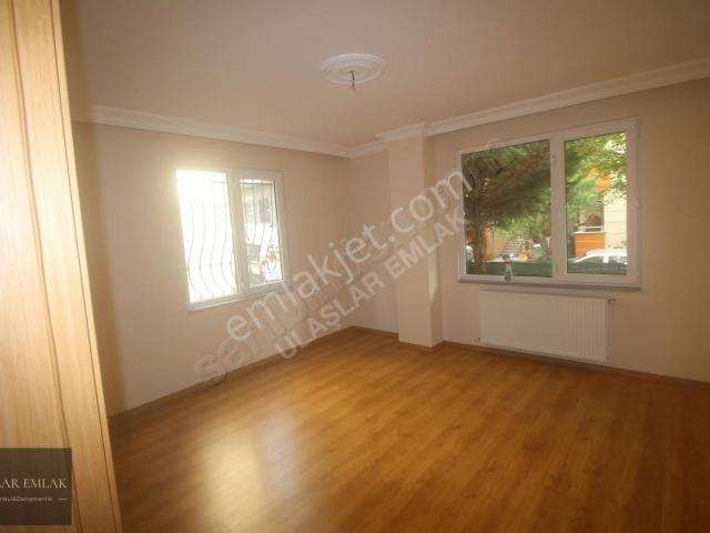 Ümraniye Armağanevler Mah 2+1 85 M2 Kiralık Arakat Daire