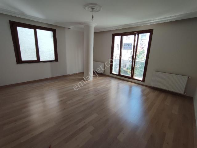 Ümraniye Devlet Hastanesi Yanında 2+1 Kiralık Temiz