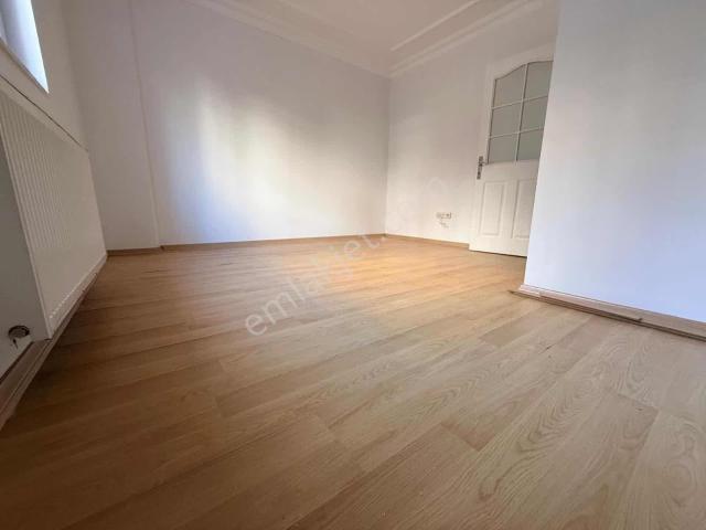 Ümraniye Elmalıkent Mh.2+1 Site İçinde Bahçe Katı Kiralık Daire