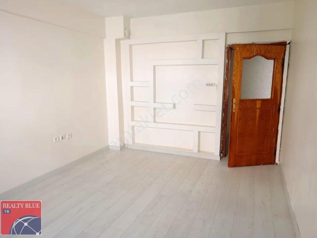 Ümraniye Esenkent Mahallesi'nde 2+1 Kiralık Daire