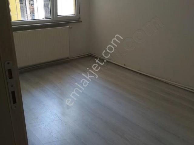 Ümraniye Ihlamurkuyu Mahallesinde 1+1 Kiralık Daire