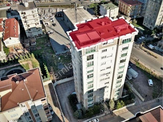 Ümraniye Mehmetakif Site İçinde 2+1 Arakat Büyük Daire/for Sale