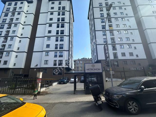 Ümraniye Metronom'da Satılık 1+1 Lüks Daire