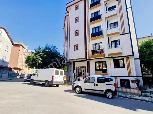 Ümraniye Parseller 120m 3+1 Ters Dubleks İskanlı Kat Mülkiyetli