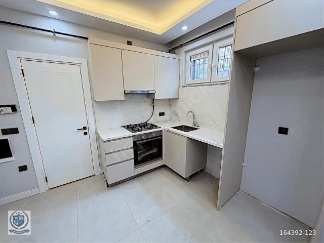 ÜMRANİYE ÇAKMAK METROSUNA 1dk MESAFE KİRALIK 1+1 LÜX DAİRE