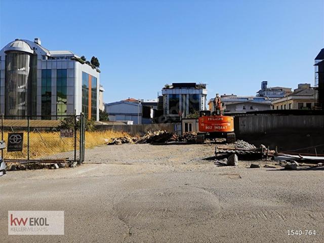 ÜMRANİYE ŞERİFALİDE SATILIK 450M2 TİCARİ İMARLI ARSA