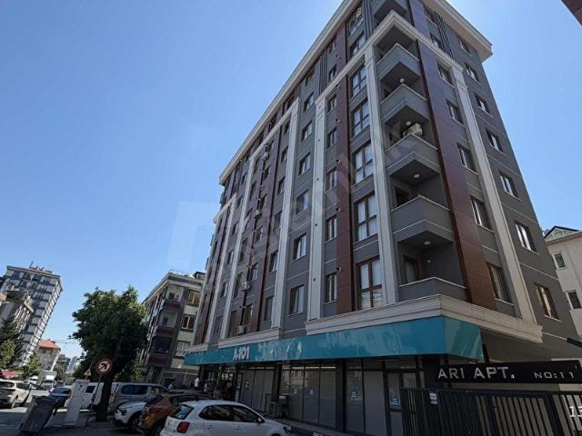 ÜMRANİYE ESENEVLER TERASLI DUBLEKS FIRSAT SATILIK DAİRE