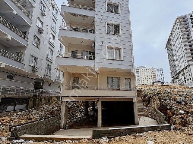 Umut Emlak'tan Eski Avm Arkası Satılık Ayrı Mutfaklı 2+1 Daire