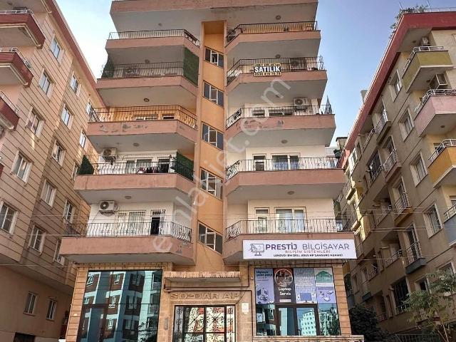 Umut Emlak'tan Salı Pazarı Dibinde Satılık 3+1 Daire