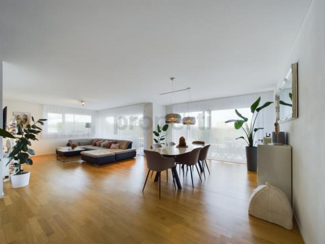 Reserviert Umwerfende 4,5 Zimmer Wohnung in Scherzingen