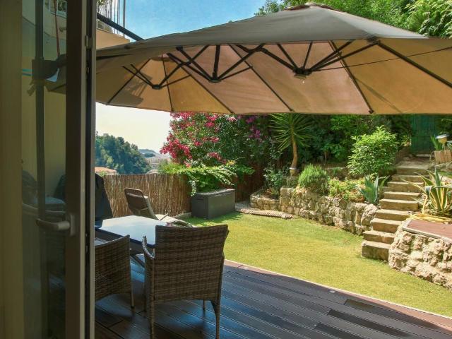 Un 3p avec jardin et vue mer, au calme absolu, avec cave et parking! Que demander de plus?