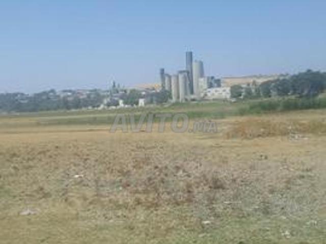 Un terrain de 27000m2 en vente chraka