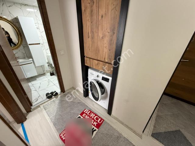 Unıworld Sitesinde 2+1 Eşyalı Kiracılı Satılık Burcu Emlak