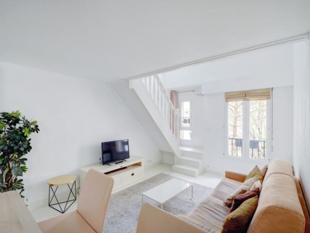 Un adorable duplex sur jardin !