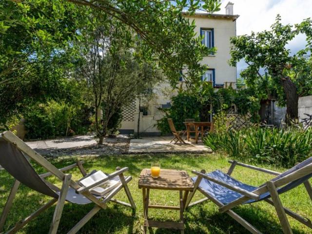UN AIR DE CAMPAGNE. A PROXIMITE DE CRÉTEIL VILLAGE