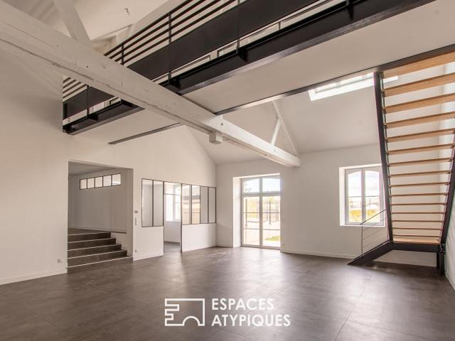 Un ancien chai réhabilité en loft Xxl 184m² Savennières