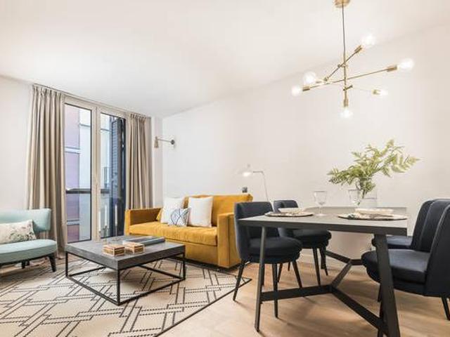 Un apartamento minimalista en el centro histórico de Madrid