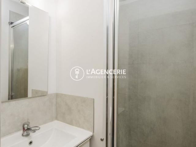 Un appartement 4 chambres à louer Bassins à flot