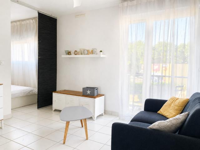 UN APPARTEMENT T1Bis, MEUBLE, AVEC BALCON, A PERPIGNAN SECTEUR KENNEDY