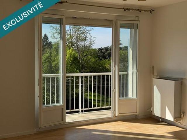 Un appartement traversant avec balcons, lumineux et prêt à vivre !