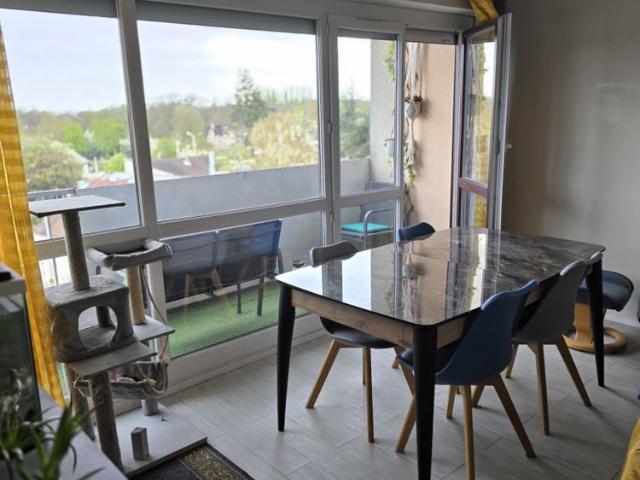 Un appartement de 2 pièces à Crosne