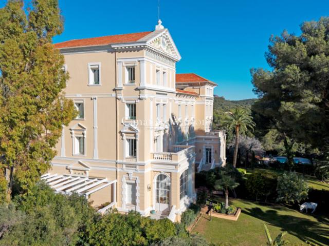 Un Appartement d'Exception au Coeur de la Belle Époque