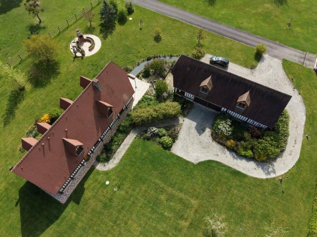 Un art de vivre entre élégance et sérénité 250m² Ecaquelon
