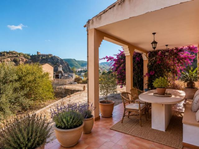 Un balcón al Valle de Ricote: Finca con alma, vistas al Castillo y acceso al río