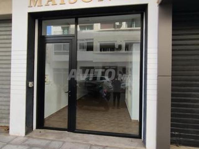 Un Beau local 47m2 Bourgogne ext
