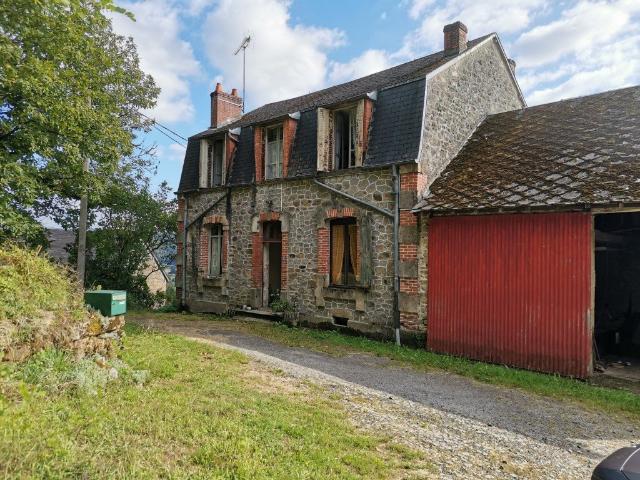Un beau projet de rénovation à Saint Amand le Petit 120m² Saint Amand le Petit