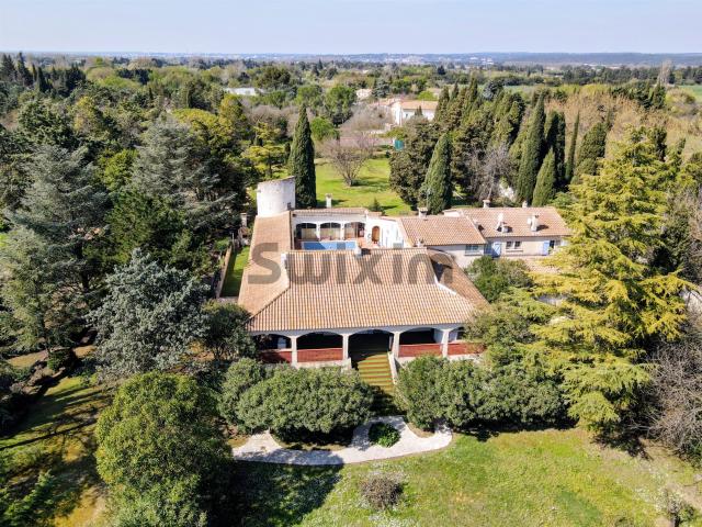 Un cadre d'exception pour un projet d'envergure aux portes d. 767m² Nîmes