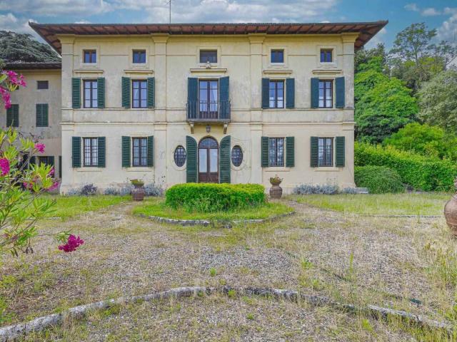 Un capolavoro senza tempo, dove storia, paesaggio ed eleganz. 804m² Siena