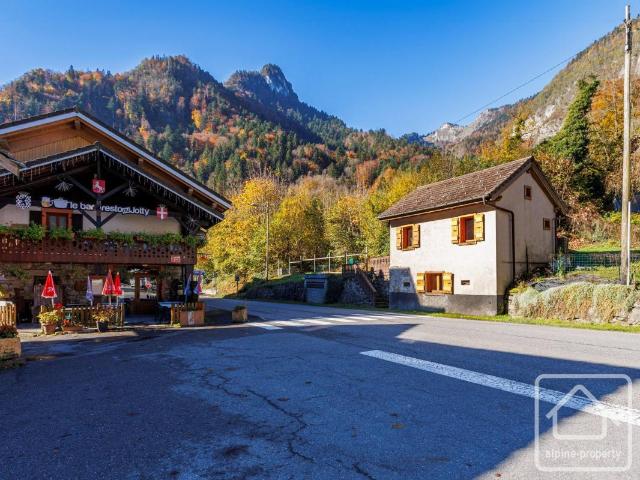 Un chalet indépendant de 2 chambres sur un terrain de 532 m2. 38m² La Vernaz