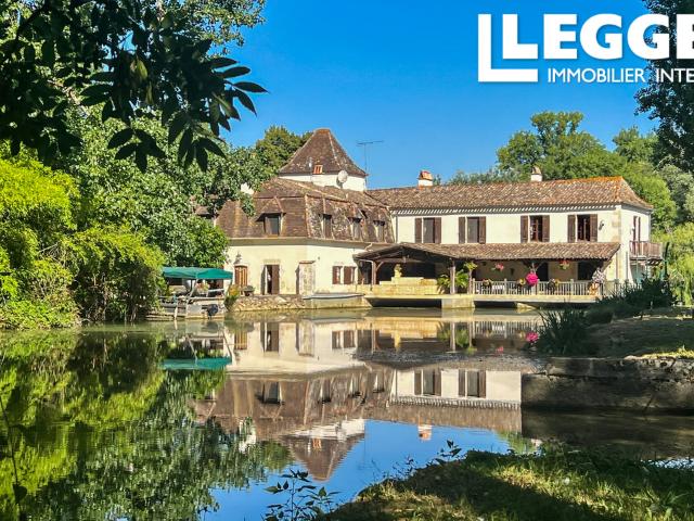 Un charmant moulin à eau historique offrant tranquillité, beauté naturelle et un art de vivre exceptionnel