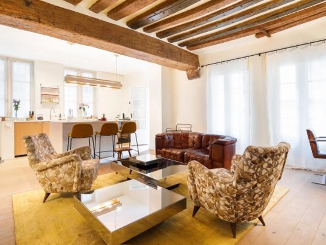 Un duplex à deux pas de l'Île Saint Louis et des quais