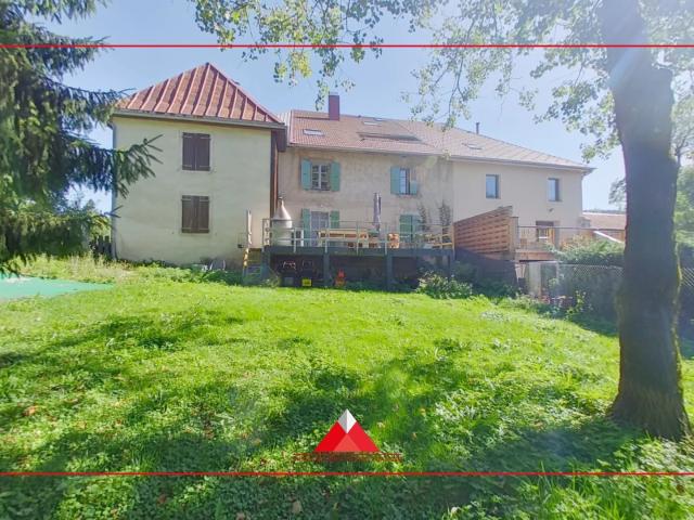 UN DUPLEX DE 282 m2 avec terrain de 720m