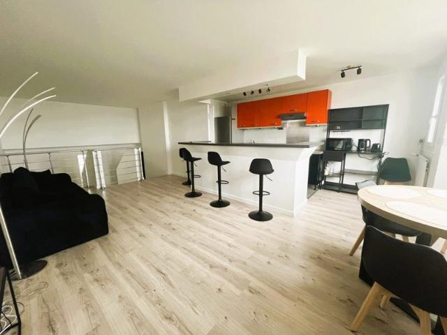 Un duplex refait à neuf en dernier étage avec une vue exceptio