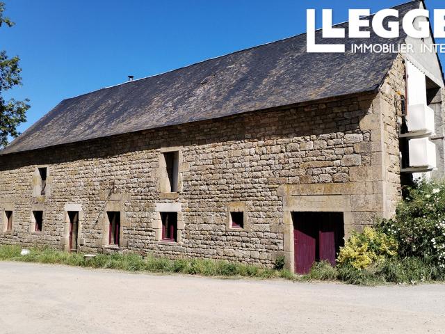 Un endroit magnifique: une ancienne ferme avec une fromagerie et 45 ha de terrain, dans un cadre paisible