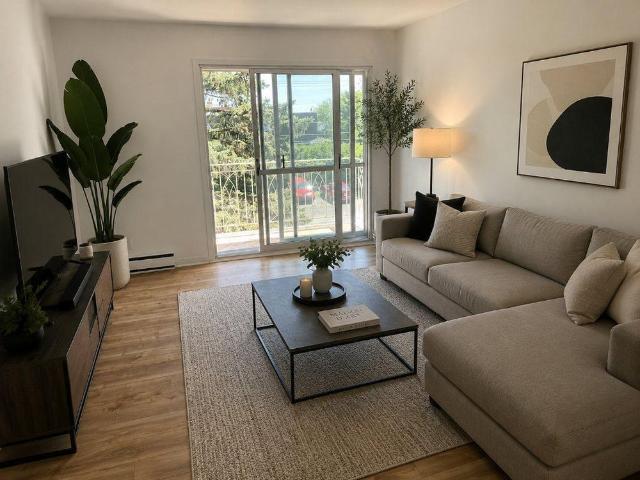 Un grand 4 1/2 avec 2 chambres dernier étage Beloeil 750 5