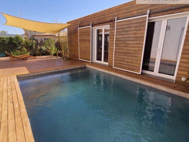 Un havre de paix au Cailar Villa avec piscine de plain pie. 152m² Le Cailar