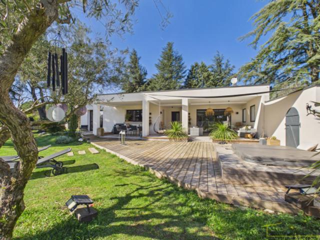 Un havre de paix à vendre à Allan de 147 m2 Grand terrain